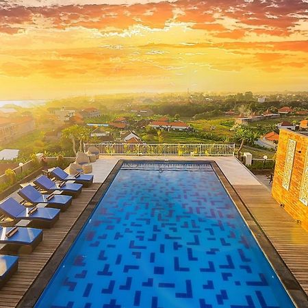 Canggu Dream Village Hotel And Suites Exterior photo